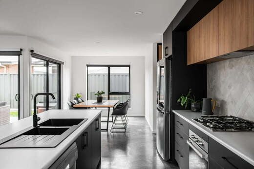 Barts Bach Pad — showcase 3