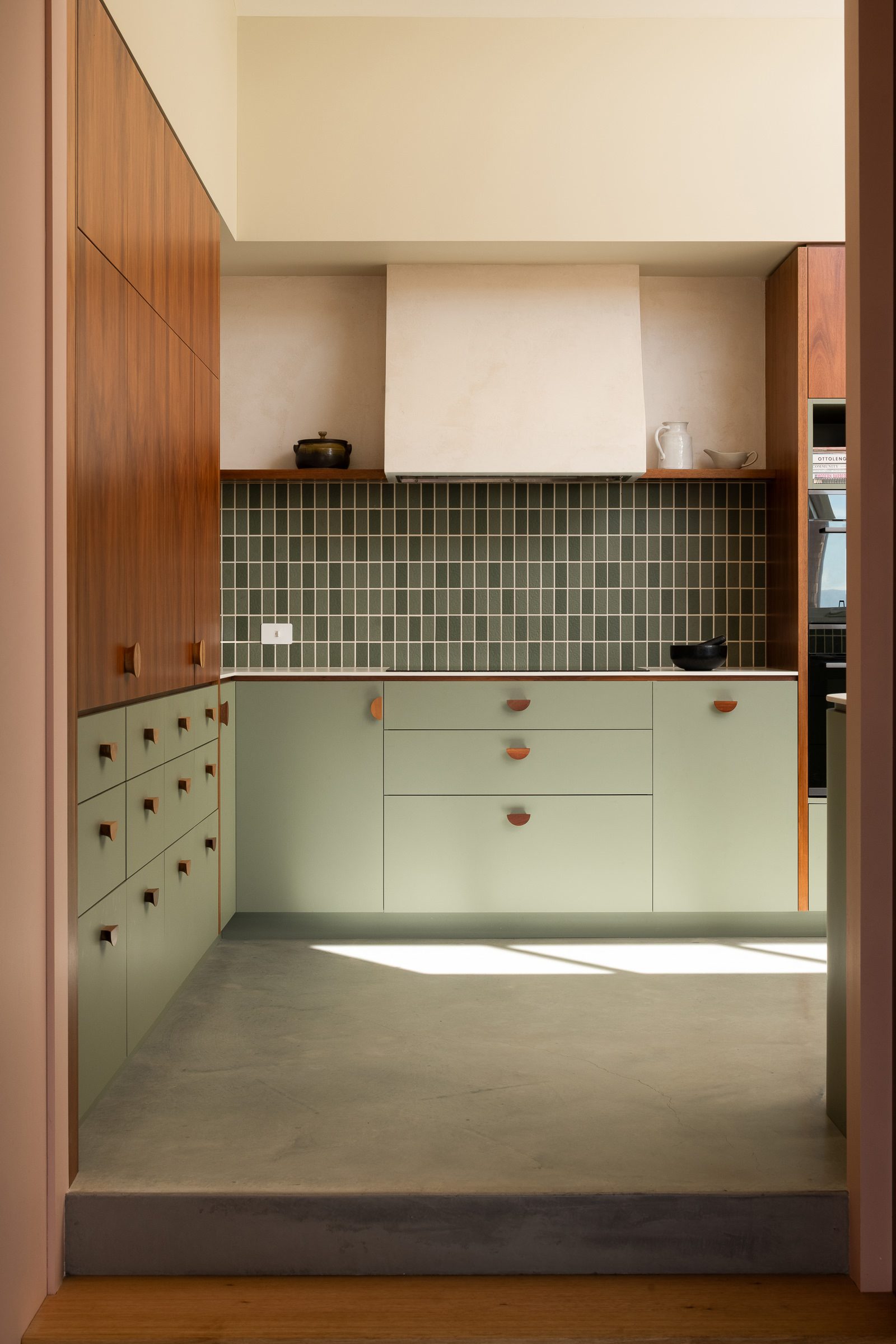 Site & Exterior view 2