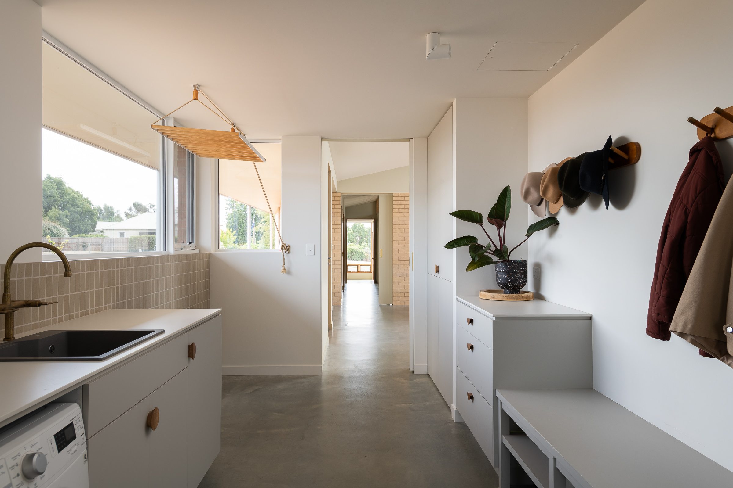 Materials & Performance view 1