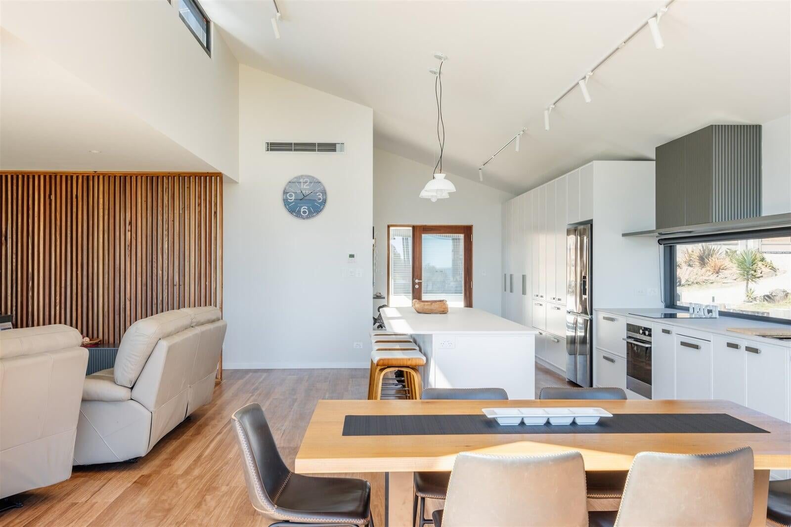 Greens Beach Shack — showcase 4
