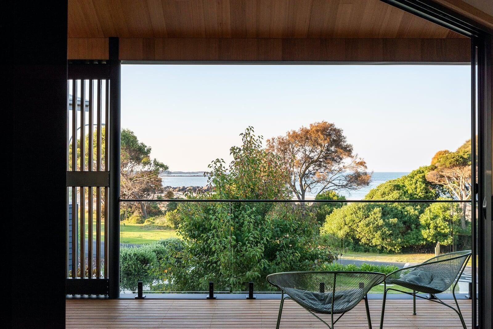 Site & Exterior view 1