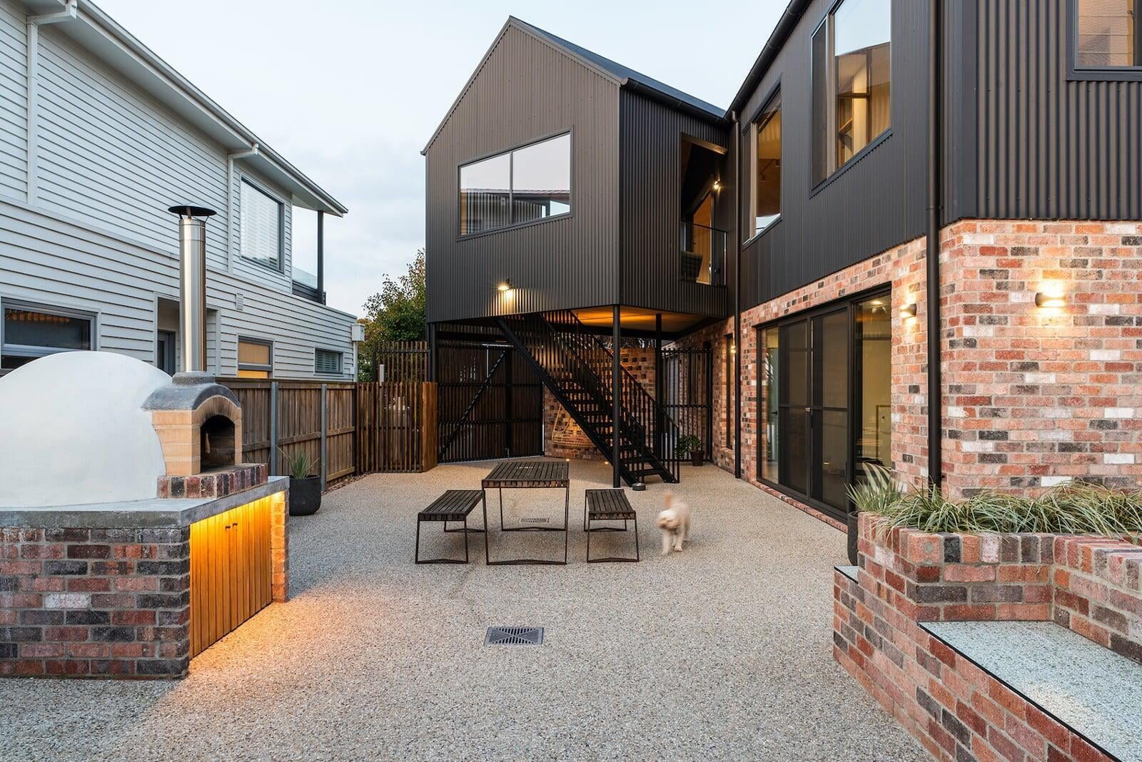 Site & Exterior view 2