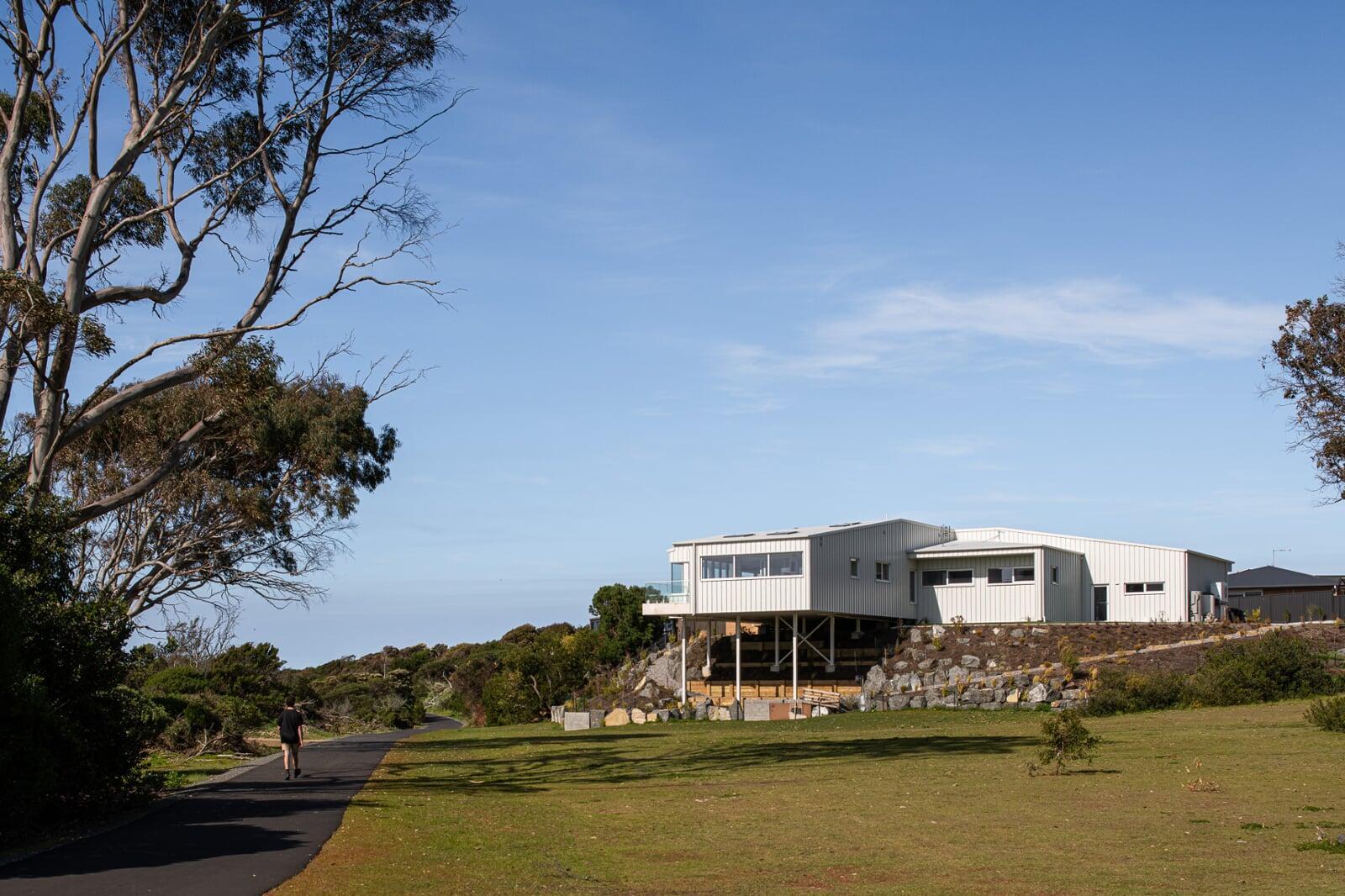 Port Don — showcase 1