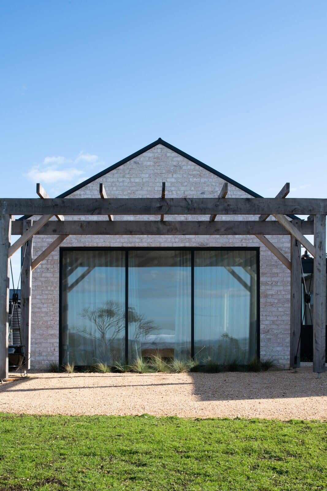 River Haus — showcase 7