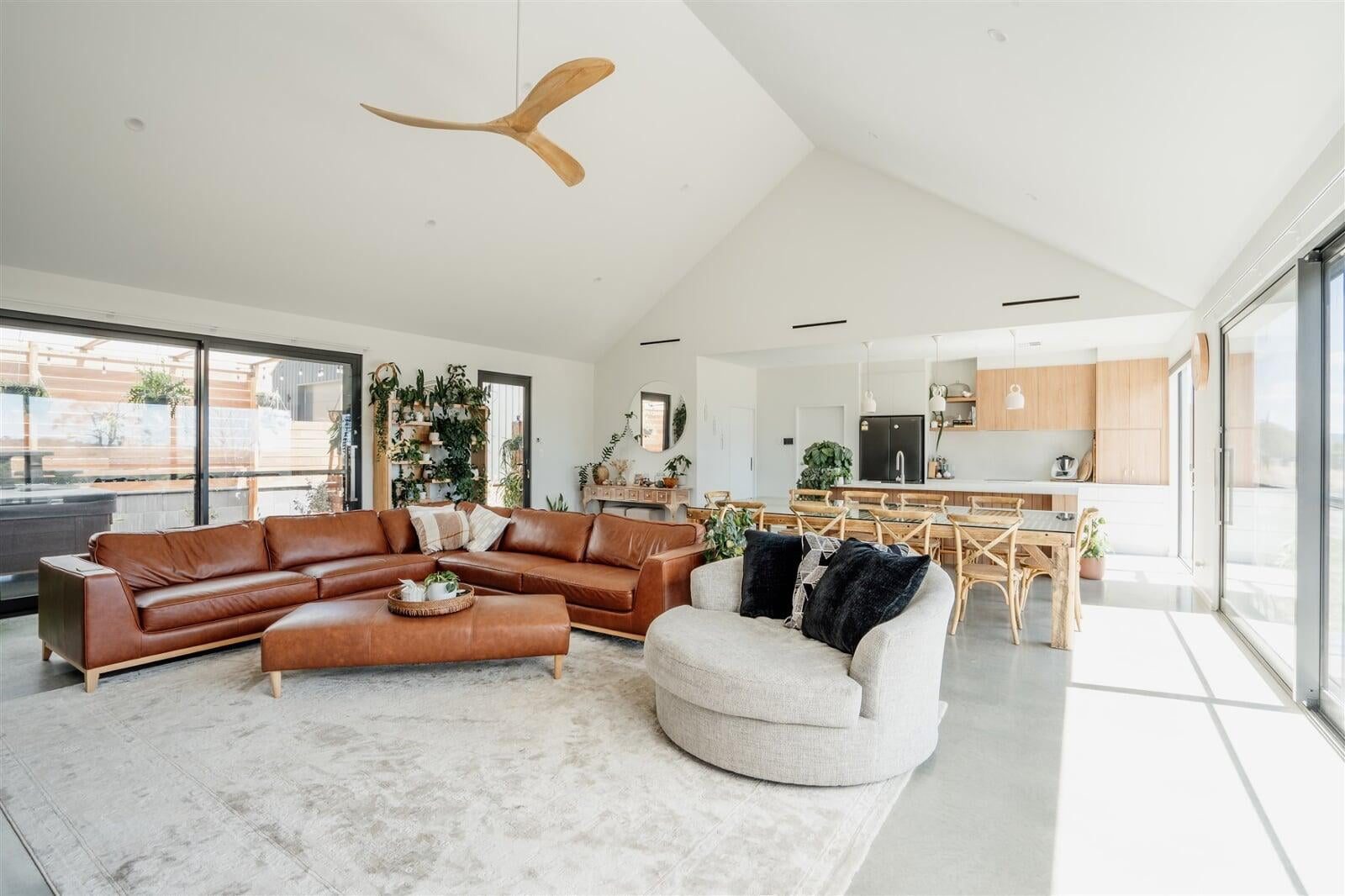 Riverview Barn — showcase 5