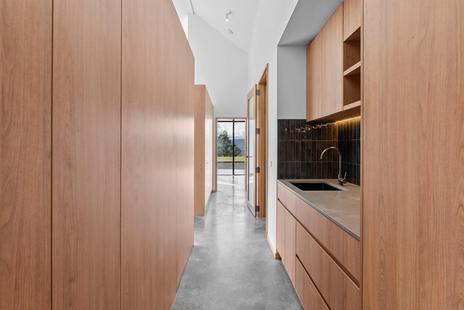 Materials & Craftsmanship view 1